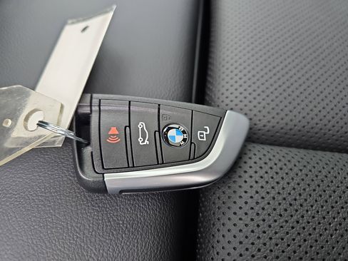 New 2026 BMW 330i Sedan w/ Premium Package image 37