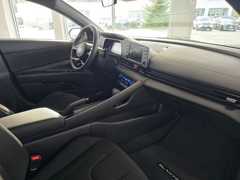 New 2026 Hyundai Elantra Sport FWD image 34