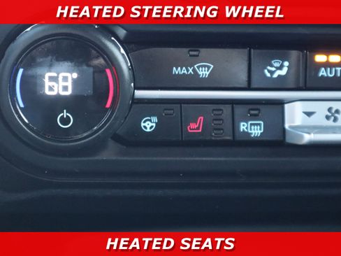 Used 2023 Ford Bronco Badlands image 25