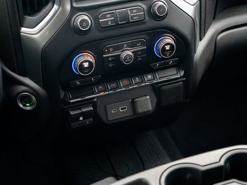 Used 2020 Chevrolet Silverado 1500 LT w/ All-Star Edition image 22