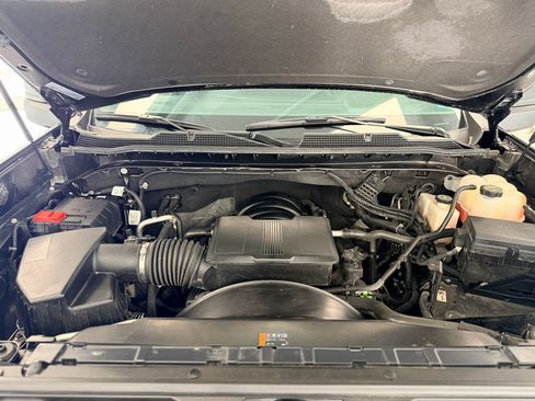 Used 2024 Chevrolet Silverado 2500 LT w/ Midnight Edition image 38