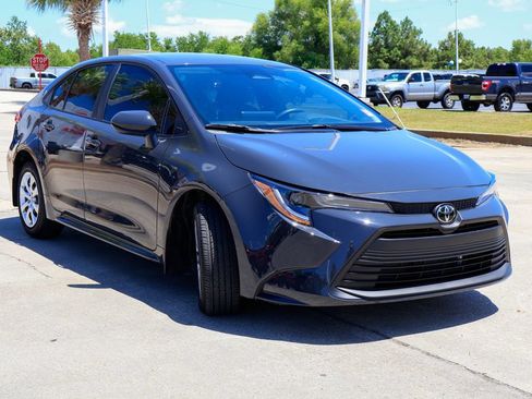 Used 2026 Toyota Corolla LE FWD image 23