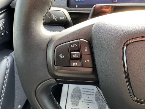 Used 2022 Ford Mustang Mach-E Premium image 30