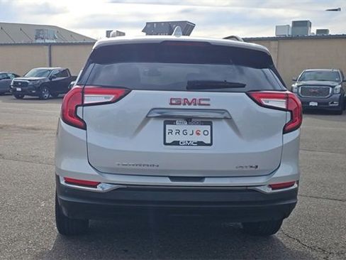Used 2022 GMC Terrain AT4 w/ Tech Package image 7