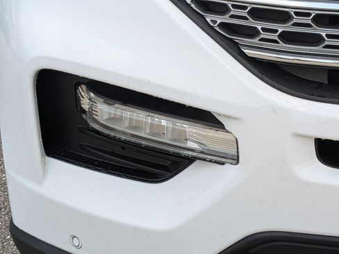 Used 2020 Ford Explorer Limited RWD image 10