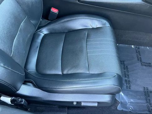 Used 2018 Honda Accord Touring image 16