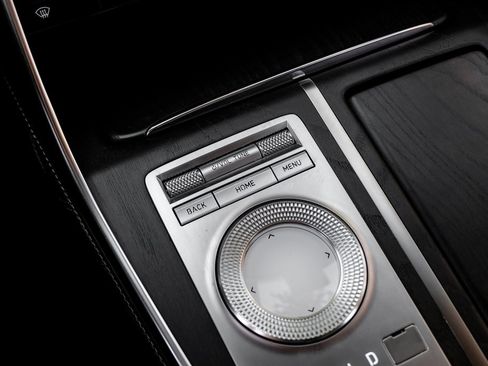 Used 2021 Genesis GV80 3.5T Advanced + w/ Prestige Package 07 image 35