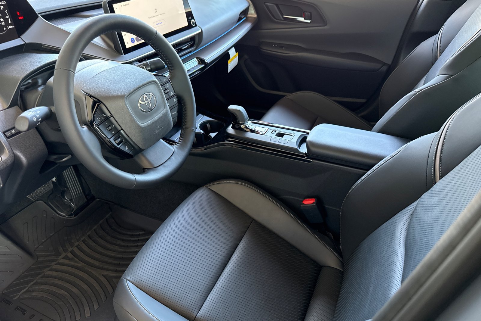 New 2027 Toyota Prius Limited FWD image 8