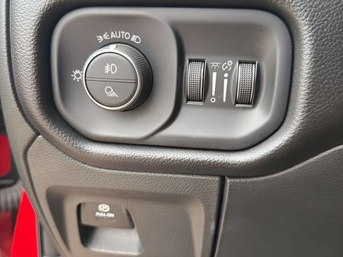Used 2025 RAM 1500 Rebel AWD/4WD image 14