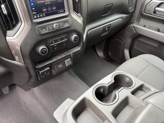 Used 2020 Chevrolet Silverado 1500 Custom w/ Custom Value Package AWD/4WD image 18