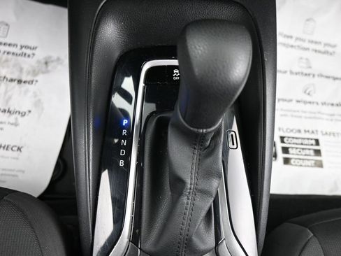 Used 2023 Toyota Corolla LE image 22