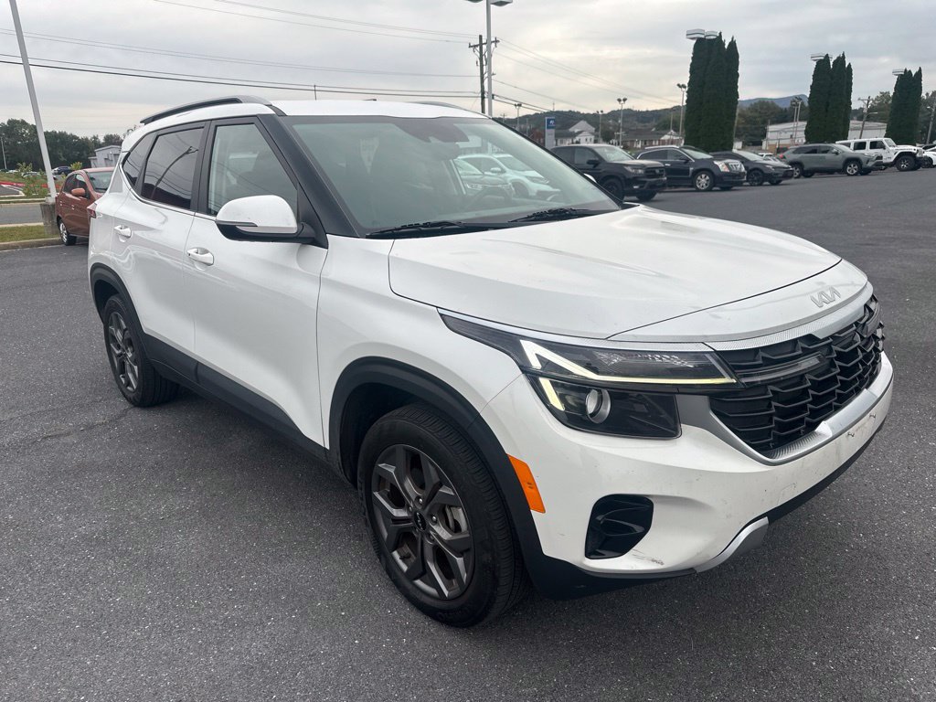 Used 2024 Kia Seltos S AWD/4WD image 1