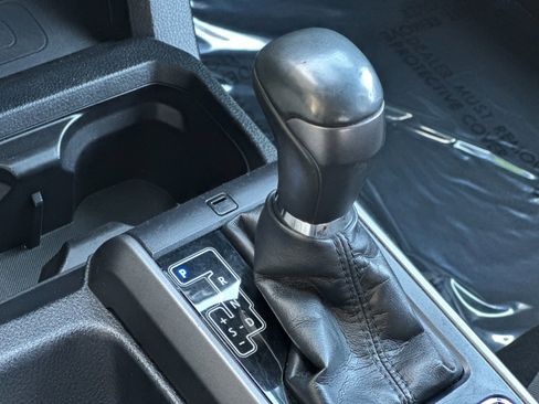 Used 2019 Toyota Tacoma 2WD Double Cab image 21