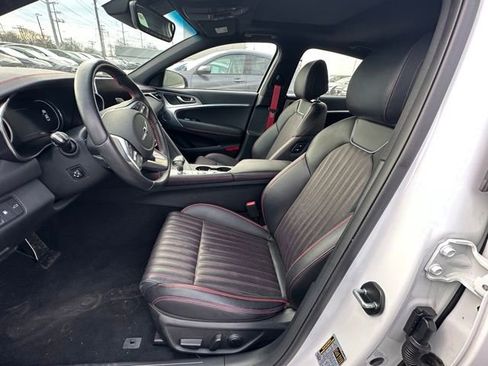 Used 2023 Genesis G70 2.0T w/ Sport Prestige Package image 10