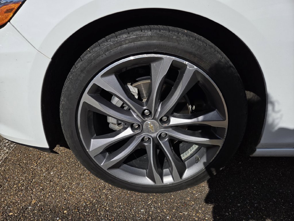 Used 2022 Chevrolet Malibu Premier FWD image 7