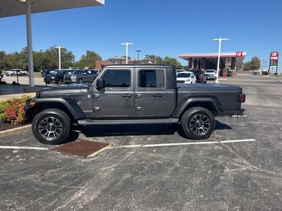 Used 2022 Jeep Gladiator Overland w/ Popular Equipment Package