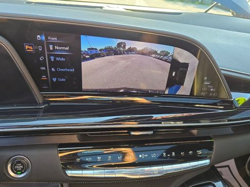 Used 2021 Cadillac Escalade ESV Sport w/ Driver Assist Tech Package AWD/4WD image 28