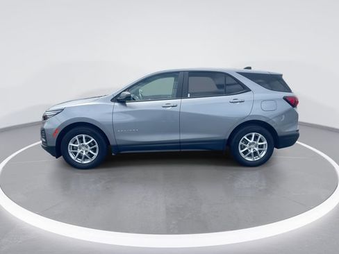 Used 2024 Chevrolet Equinox LS w/ LS Convenience Package FWD image 5