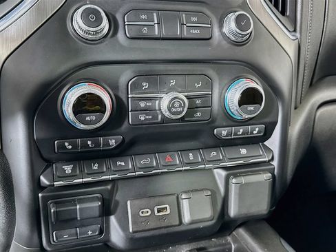Used 2020 GMC Sierra 3500 Denali w/ Denali Ultimate Package AWD/4WD image 20