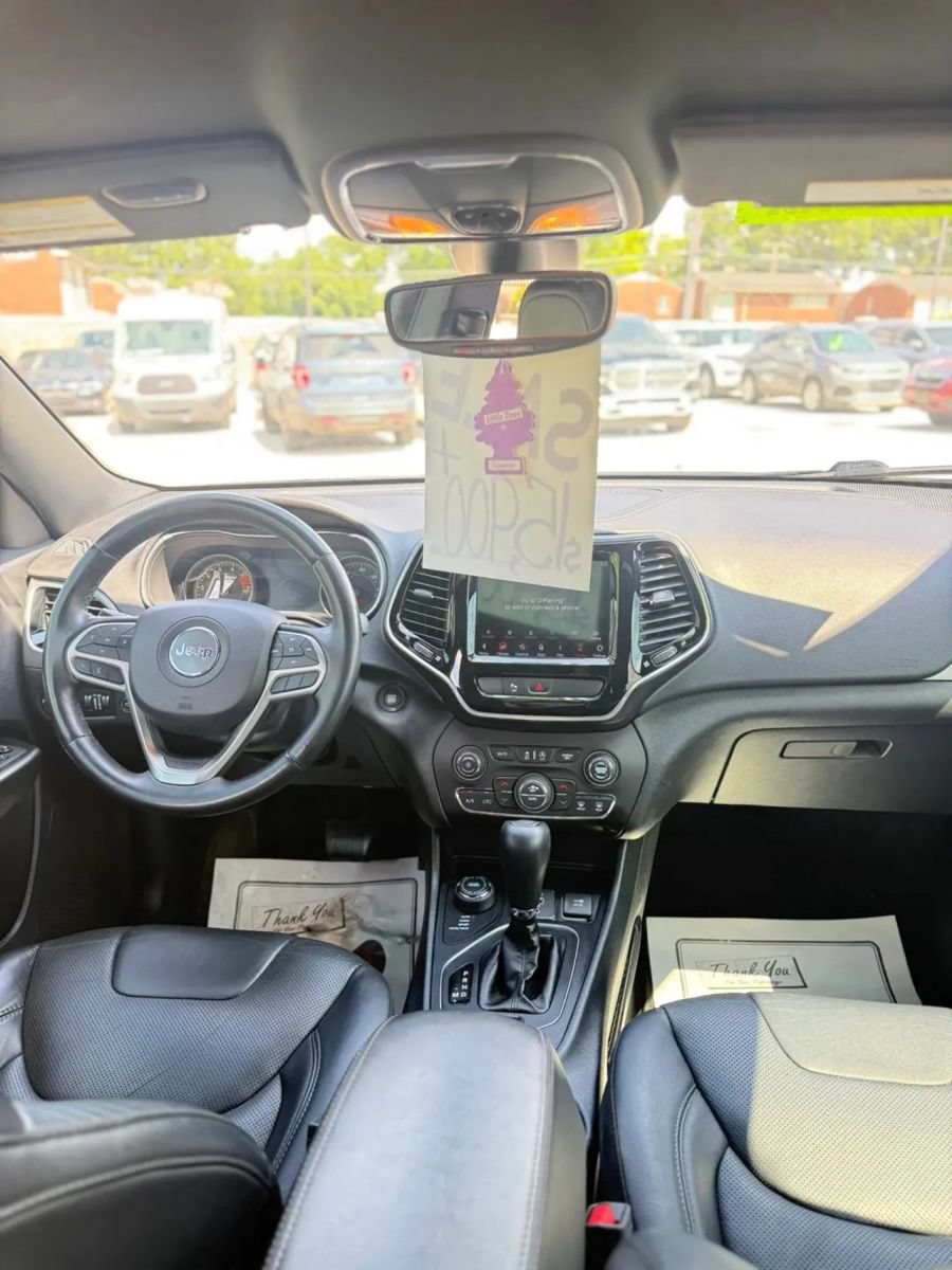 Used 2019 Jeep Cherokee High Altitude AWD/4WD image 14