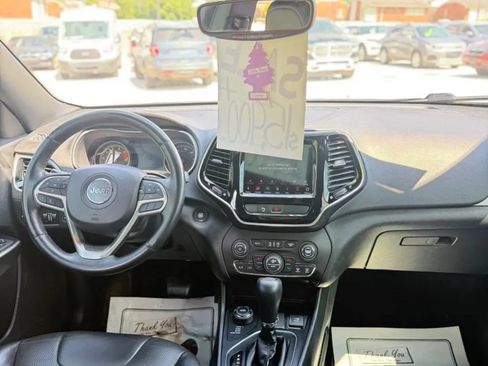 Used 2019 Jeep Cherokee High Altitude AWD/4WD image 14