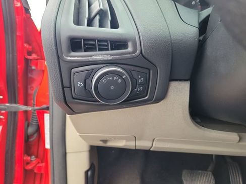 Used 2014 Ford Focus SE image 22