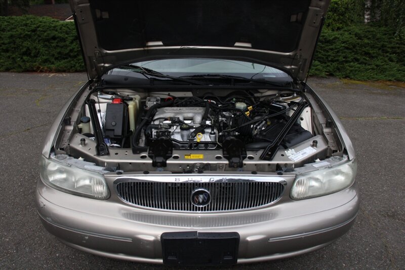 Used 1999 Buick Century Limited FWD image 18