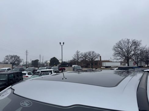 Used 2024 Ford F350 Platinum image 23