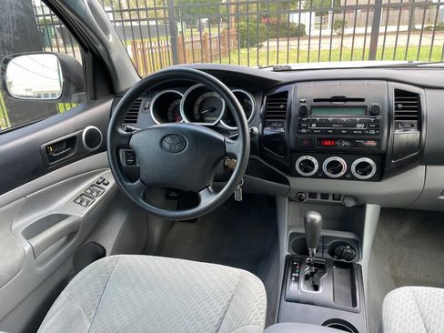 Used 2011 Toyota Tacoma PreRunner RWD image 21