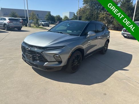 Used 2023 Chevrolet Blazer RS w/ Driver Confidence II Package FWD image 1