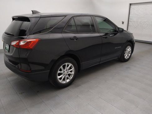 Used 2020 Chevrolet Equinox LS w/ LS Convenience Package FWD image 10