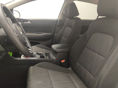 Used 2019 Kia Sportage LX FWD image 17