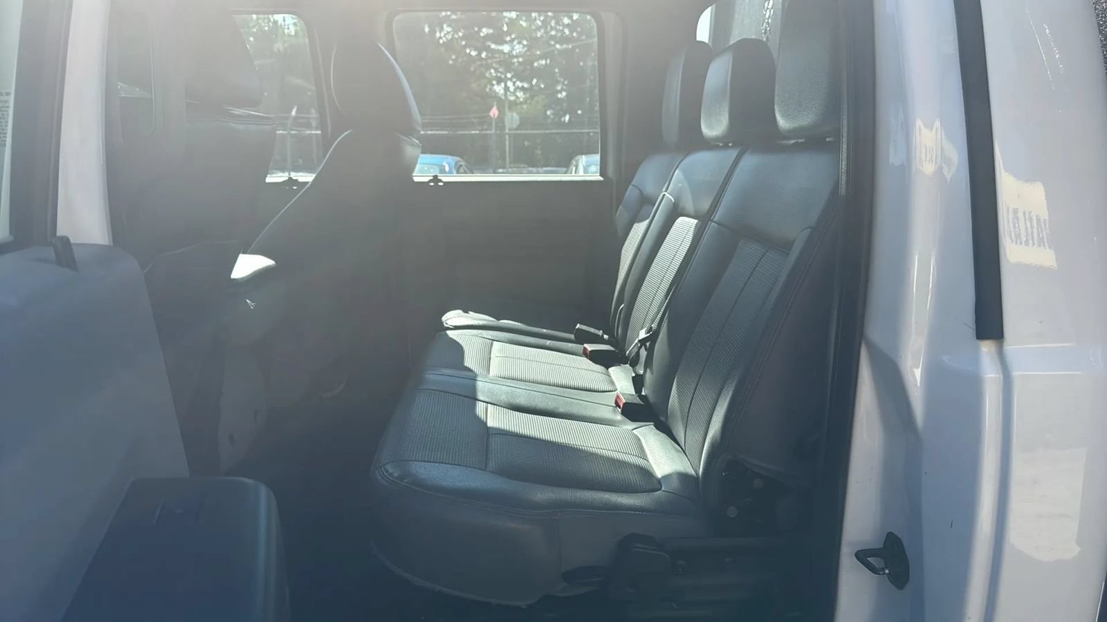 Used 2016 Ford F550 2WD Crew Cab Super Duty image 14