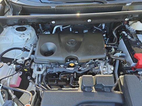 Used 2025 Toyota RAV4 XLE Premium FWD image 32