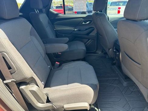 Used 2023 Chevrolet Traverse LT w/ LPO, Floor Liner Package AWD/4WD image 31