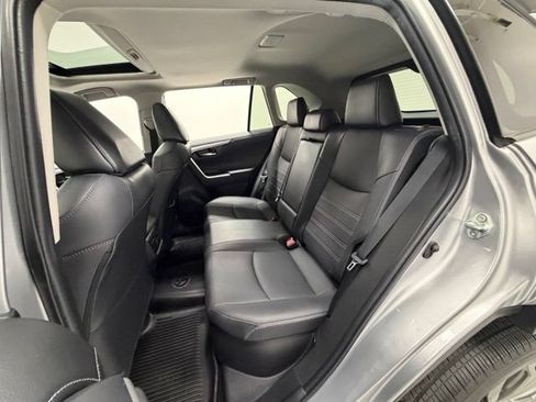 Used 2022 Toyota RAV4 Limited AWD/4WD image 23