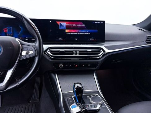 Used 2023 BMW i4 eDrive35 w/ Premium Package RWD image 7