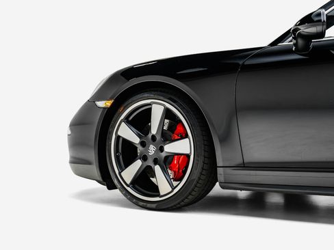 Used 2014 Porsche 911 Carrera S RWD image 15