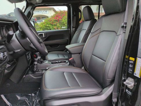 New 2026 Jeep Gladiator Sport image 11