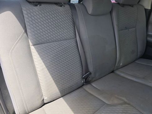 Used 2021 Toyota Tacoma SR AWD/4WD image 33