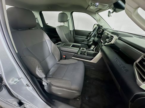 Used 2024 Toyota Tundra SR5 w/ SR5 Convenience Package image 31