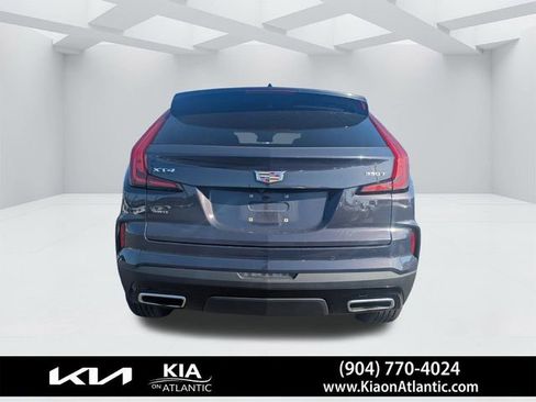 Used 2024 Cadillac XT4 Premium Luxury image 4