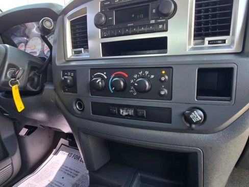 Used 2008 Dodge Ram 2500 Truck SXT image 40