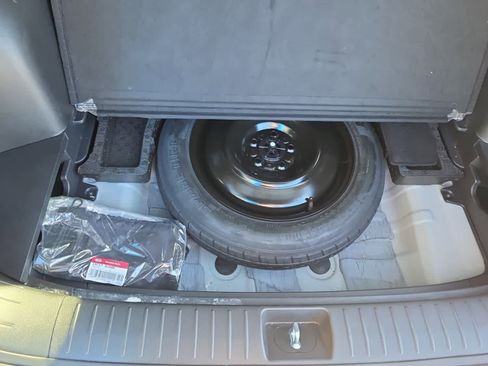 Used 2024 Kia Sportage X-Line w/ X-Line Premium Package image 24