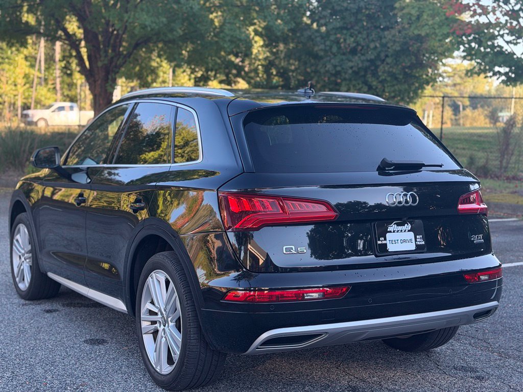 Used 2018 Audi Q5 2.0T Premium Plus w/ Premium Plus Package AWD/4WD image 3