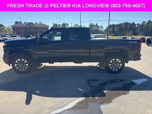 Used 2024 Chevrolet Silverado 2500 Custom image 5