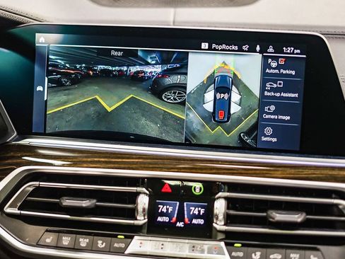 Used 2020 BMW X7 xDrive40i w/ Parking Assistance Package image 17