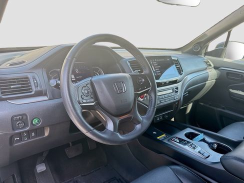 Certified 2024 Honda Passport EX-L image 9