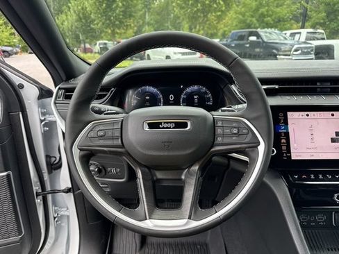 New 2026 Jeep Grand Cherokee Limited AWD/4WD image 25
