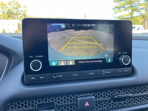 Certified 2025 Honda HR-V Sport image 15